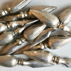 Set of ten Heavy Silver Tone Metal Vintage Corn Cob Holders